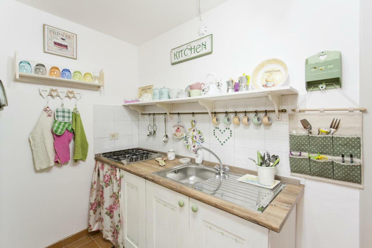 Apartamento Little House Inside Capo'S Market Palermo Exterior foto