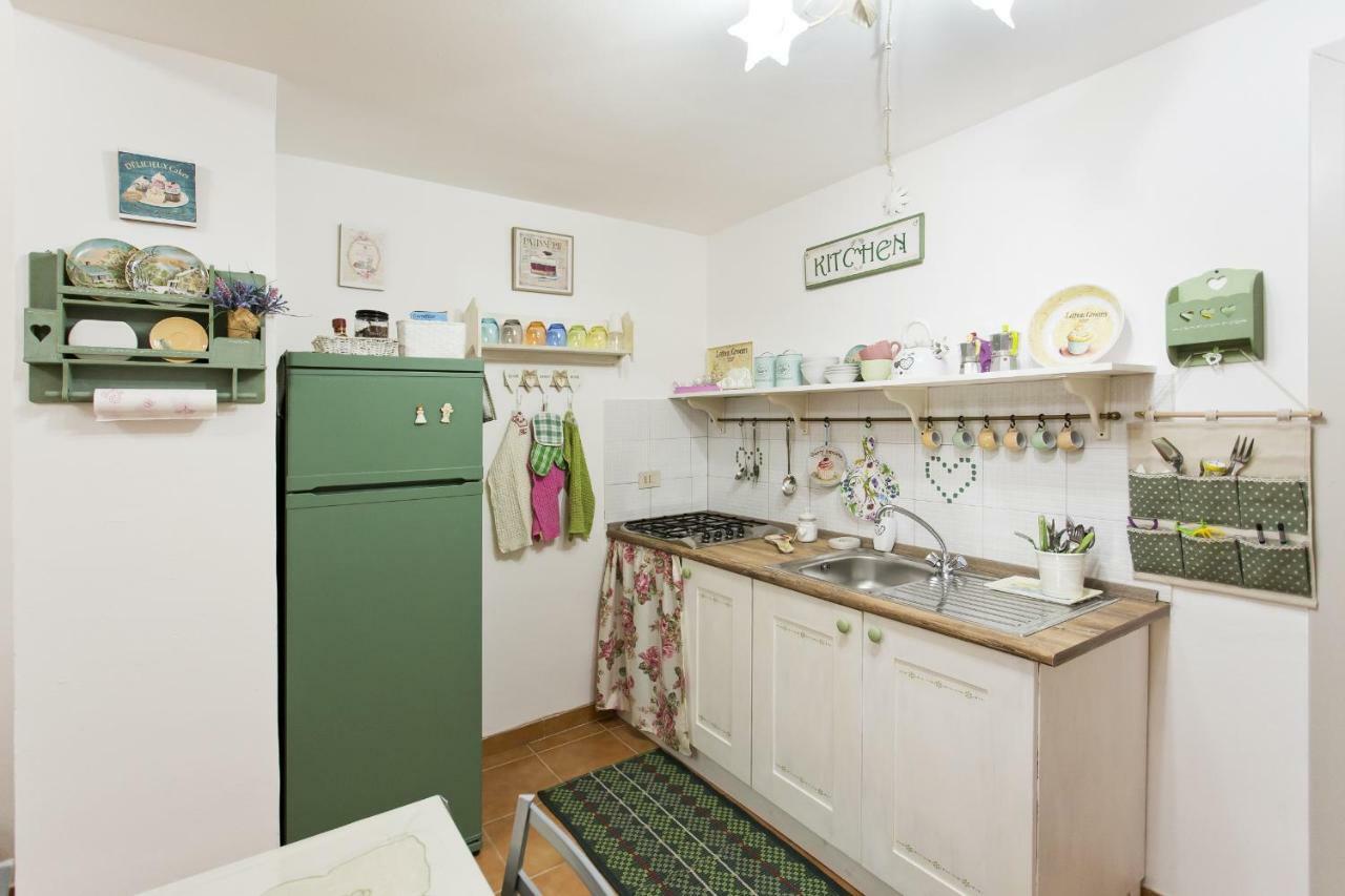 Apartamento Little House Inside Capo'S Market Palermo Exterior foto